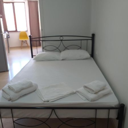 Happy Suite Heraklion  Екстер'єр фото