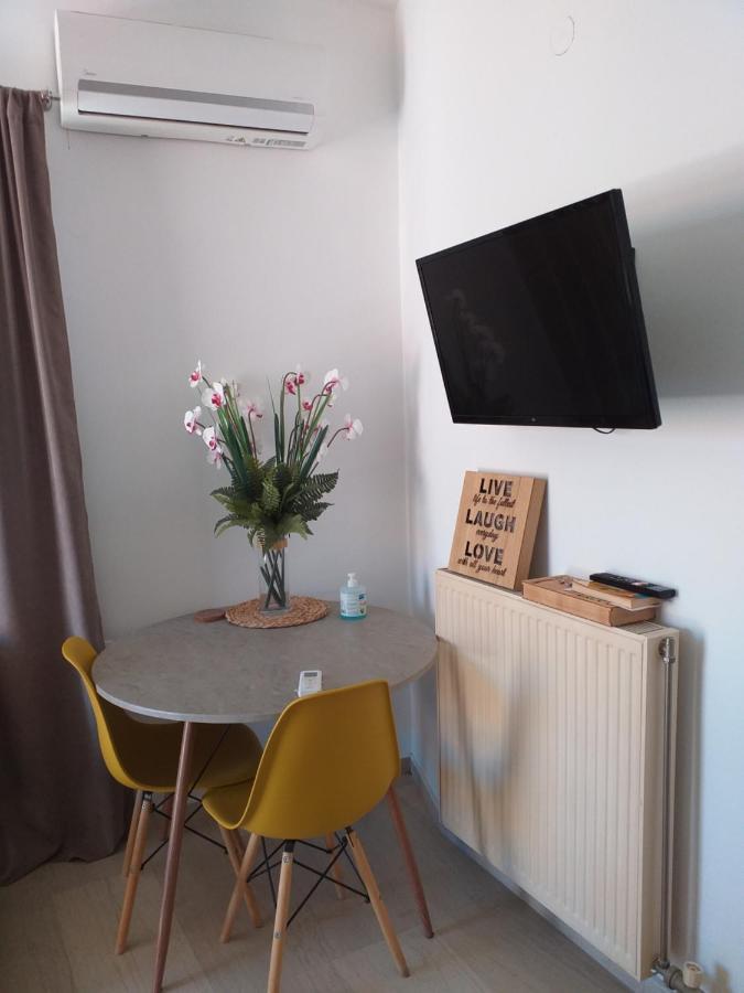 Happy Suite Heraklion  Екстер'єр фото