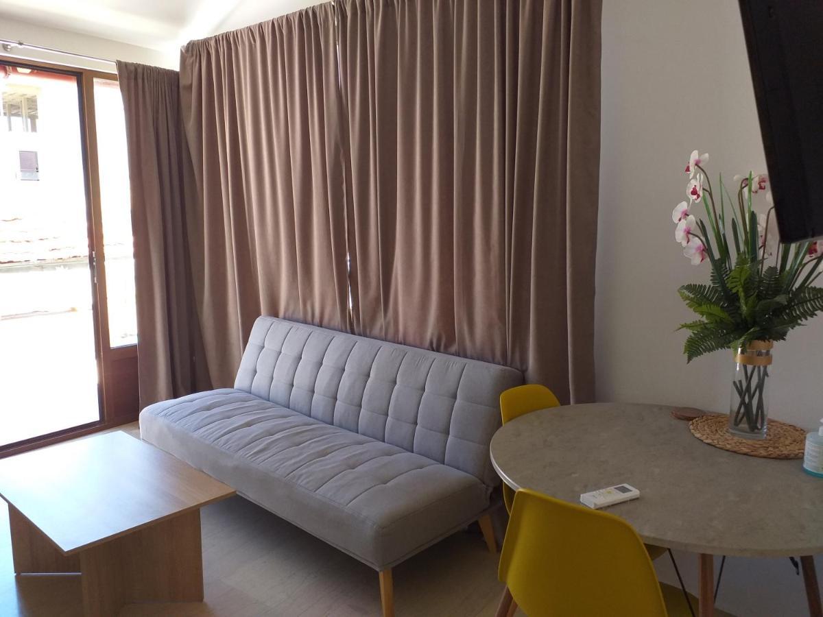 Happy Suite Heraklion  Екстер'єр фото